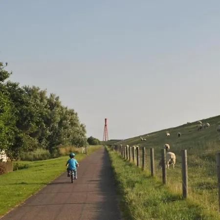 Eul In Butjadingen-grosswuerden By Interhome Grosswurden